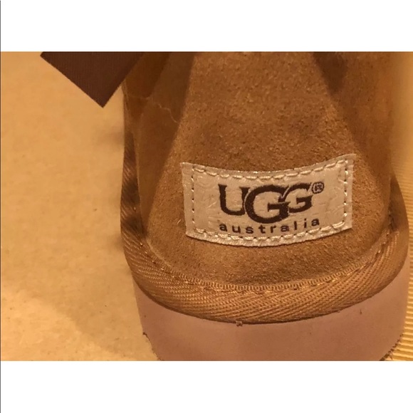 New UGG Bailey Bow Tall Chestnut Sheepskin Boots - Picture 6 of 7